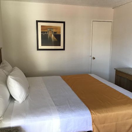 Hotel Guillen Jr Tijuana Buitenkant foto