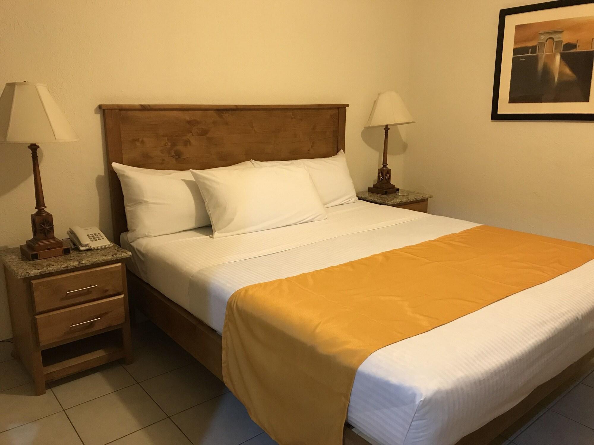 Hotel Guillen Jr Tijuana Buitenkant foto