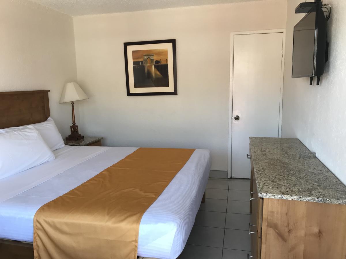 Hotel Guillen Jr Tijuana Buitenkant foto